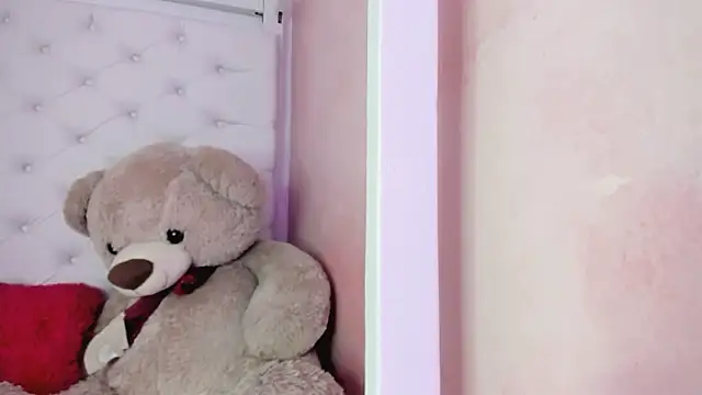 eimy skinny  online show from February 2026 12:37:02 PM