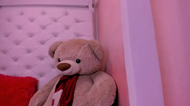 eimy skinny  online show from April 2026 01:12:02 PM