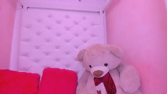 eimy skinny  online show from June 2026 01:46:01 PM