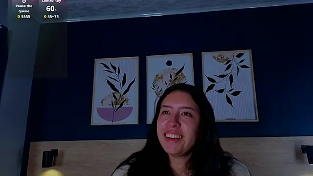 Snapshot of SarahMiler_ chatting on October 2025 11:40:01 AM SarahMiler online show from October 2025 11:40:01 AM