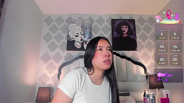 Snapshot of SarahMiler_ chatting on November 2025 07:49:02 PM SarahMiler online show from November 2025 07:49:02 PM