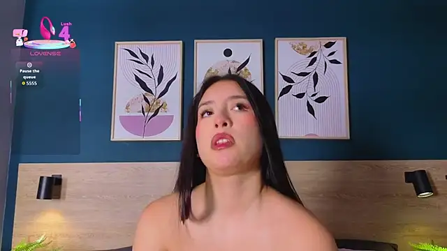 Snapshot of SarahMiler_ chatting on November 2025 07:46:02 PM SarahMiler online show from November 2025 07:46:02 PM