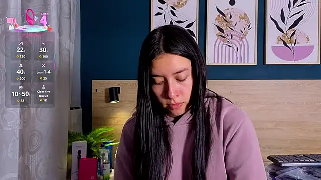 Snapshot of SarahMiler_ chatting on December 2025 08:47:02 PM SarahMiler online show from December 2025 08:47:02 PM