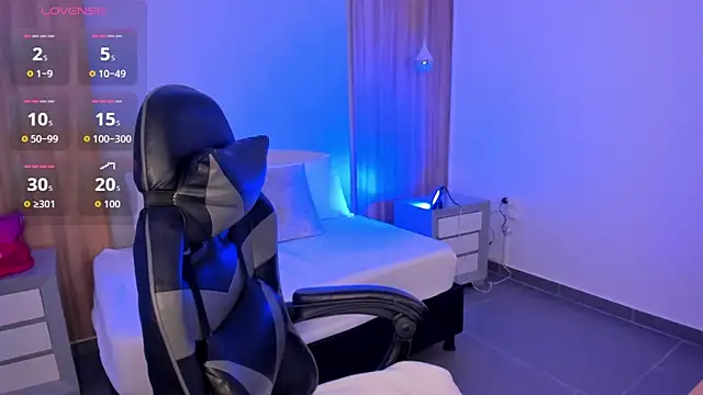 megara x  online show from December 2025 02:17:02 AM