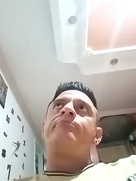 leon8013A online show from November 2025 01:37:01 AM