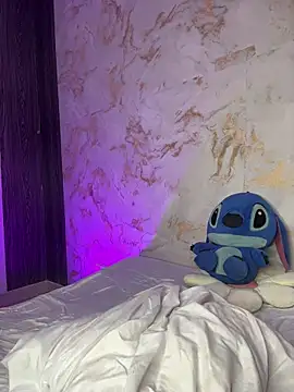 Eva cutte online show from February 2026 12:12:01 PM