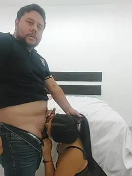 Gatita8105 online show from July 2026 07:54:02 PM