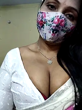 Hotty Sonali online show from November 2025 07:37:01 PM