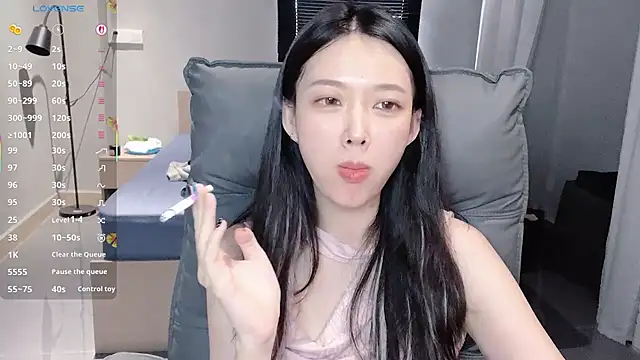 NiNi-baby520 online show from October 2025 07:28:02 AM