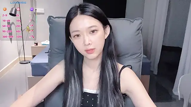 NiNi-baby520 online show from October 2025 03:40:01 PM