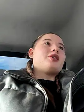 Snapshot of StephanieMur chatting on November 2025 05:05:01 AM StephanieMur online show from November 2025 05:05:01 AM