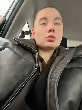 Snapshot of StephanieMur chatting on November 2025 04:02:02 AM StephanieMur online show from November 2025 04:02:02 AM