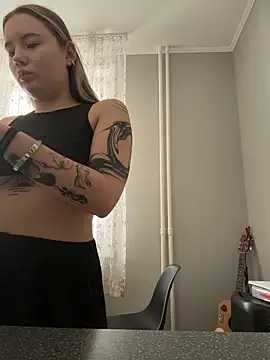 Snapshot of StephanieMur chatting on November 2025 03:09:02 AM StephanieMur online show from November 2025 03:09:02 AM