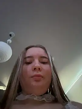 Snapshot of StephanieMur chatting on January 2026 03:12:02 AM StephanieMur online show from January 2026 03:12:02 AM