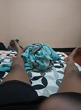 arnal32 online show from September 2025 12:56:02 AM