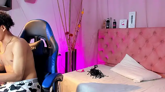  taylor black online show from March 2026 10:24:01 PM