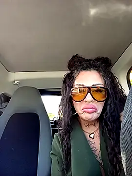 ASSERINAAA online show from October 2025 08:51:02 AM