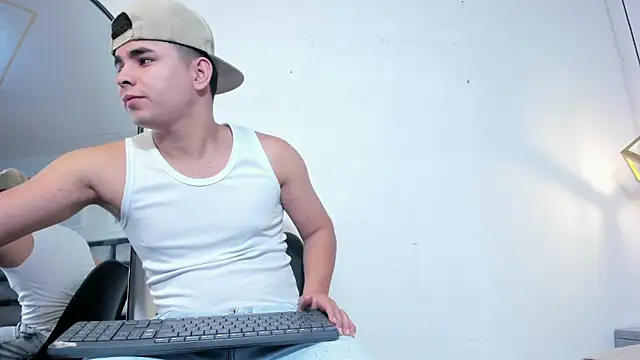 lianfox  online show from February 2026 12:27:01 PM