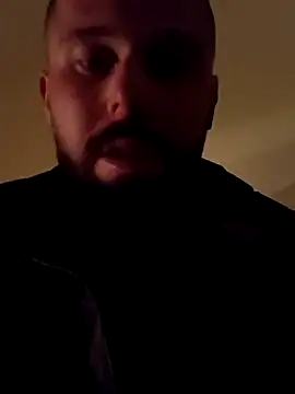 Snapshot of Barber33zk chatting on April 2026 09:20:02 PM Barber33zk online show from April 2026 09:20:02 PM