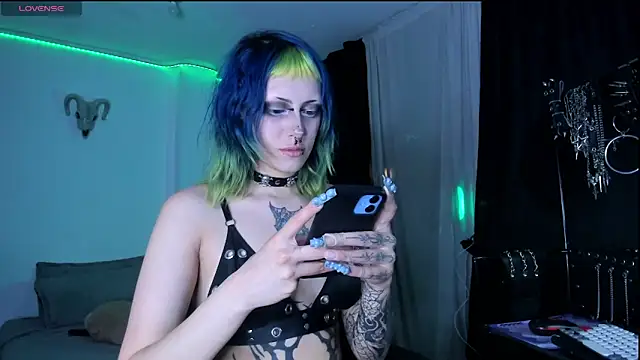 kattusauruss online show from March 2026 03:43:02 AM