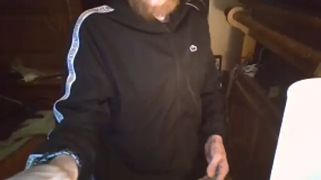 zipman92 online show from December 2025 01:29:01 PM