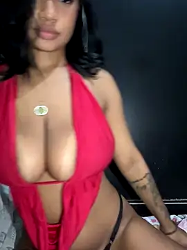 hillarymoreninha online show from November 2025 10:37:01 AM