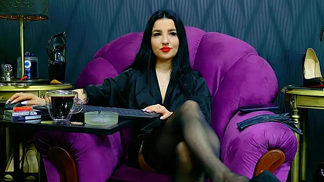 VivianReeve online show from April 2026 10:57:01 AM