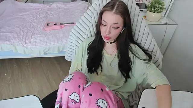 saadnesstyan online show from September 2025 04:58:02 AM