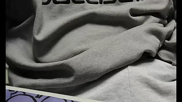 yungdboiy online show from September 2025 01:23:01 PM