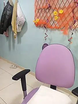 karinnahotdirty online show from October 2025 07:49:02 PM