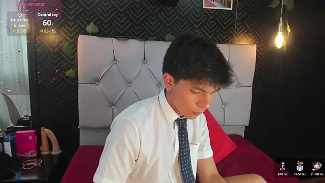 Thiago Kozak online show from October 2025 01:02:02 PM