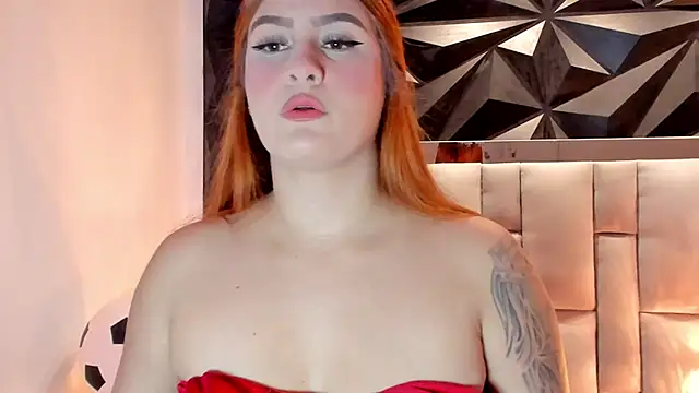 Snapshot of megan_whitee__ chatting on July 2026 02:02:02 AM megan whitee online show from July 2026 02:02:02 AM