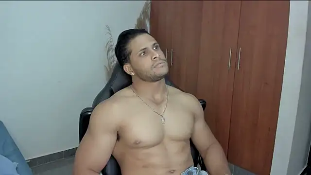 Evansdark1 online show from May 2026 11:01:04 PM