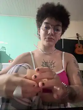 Snapshot of CamillyBlum chatting on May 2026 02:51:02 AM CamillyBlum online show from May 2026 02:51:02 AM