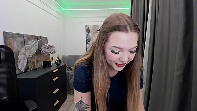 Snapshot of MariaRobinsone chatting on April 2026 01:41:02 PM MariaRobinsone online show from April 2026 01:41:02 PM