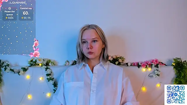 girlllsooft online show from November 2025 02:15:02 AM