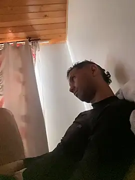 Michaell Spinelly online show from April 2026 07:18:01 PM