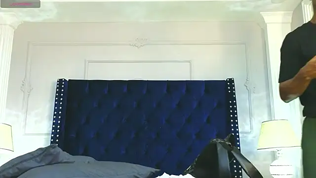 Snapshot of CharlesBrown_ chatting on January 2026 02:33:01 PM CharlesBrown online show from January 2026 02:33:01 PM