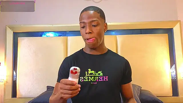 Snapshot of CharlesBrown_ chatting on February 2026 12:25:01 AM CharlesBrown online show from February 2026 12:25:01 AM