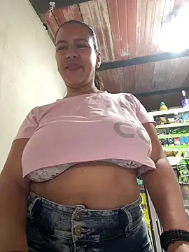 Mara luxx online show from September 2025 06:33:02 PM