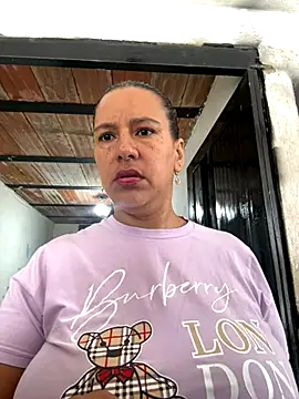 Mara luxx online show from October 2025 05:44:02 PM