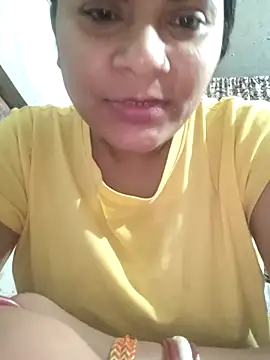 couple 71 online show from April 2026 06:05:02 PM