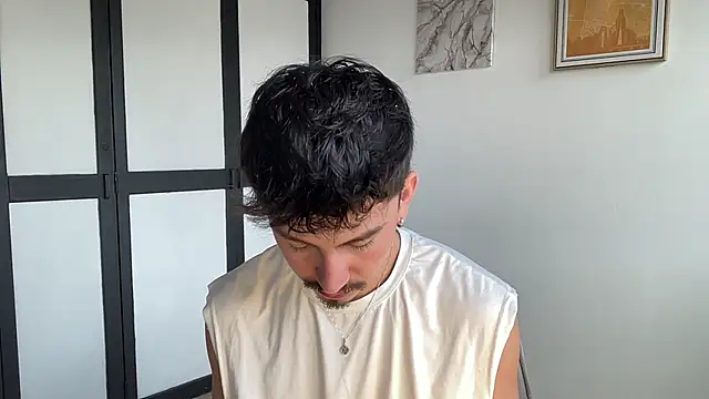 sweettaaron01 online show from February 2026 06:36:01 PM