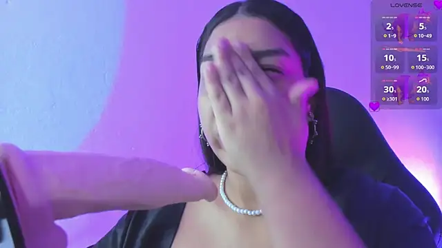 Snapshot of giselle_upp chatting on September 2025 12:32:02 AM giselle upp online show from September 2025 12:32:02 AM