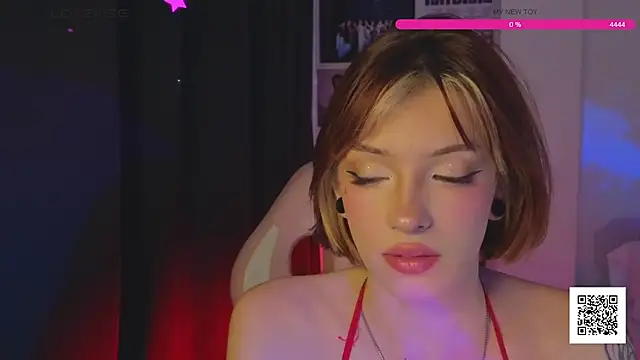 Snapshot of Moonlightt_21 chatting on July 2026 08:11:02 PM Moonlightt 21 online show from July 2026 08:11:02 PM