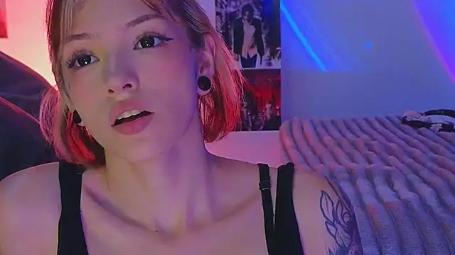 Snapshot of Moonlightt_21 chatting on August 2026 05:22:01 PM Moonlightt 21 online show from August 2026 05:22:01 PM