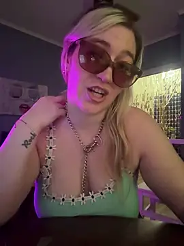 Snapshot of Granlady7 chatting on January 2026 03:44:02 AM Granlady7 online show from January 2026 03:44:02 AM