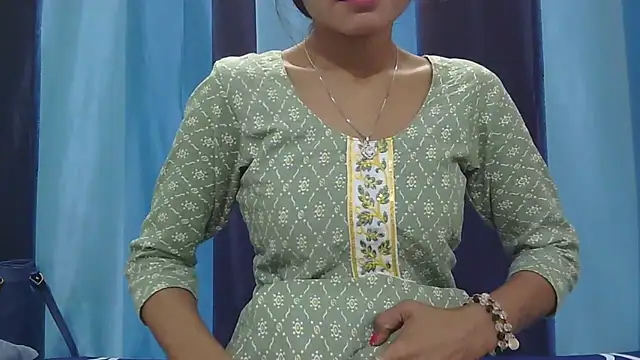 Aarti misty71 online show from November 2025 05:07:01 AM