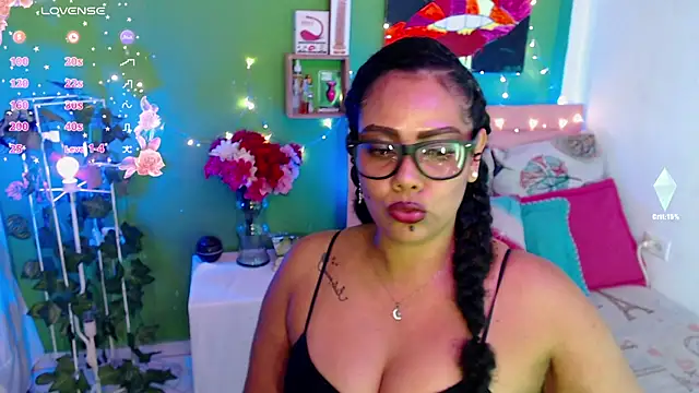 Snapshot of katherinnyazz chatting on September 2025 06:39:02 AM katherinnyazz online show from September 2025 06:39:02 AM