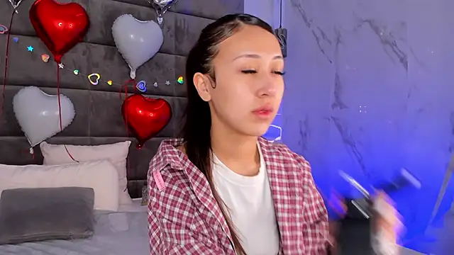 Nelly Kimm online show from February 2026 01:06:02 AM